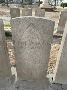 BAGHDAD (NORTH GATE) WAR CEMETERY - BURGESS, W